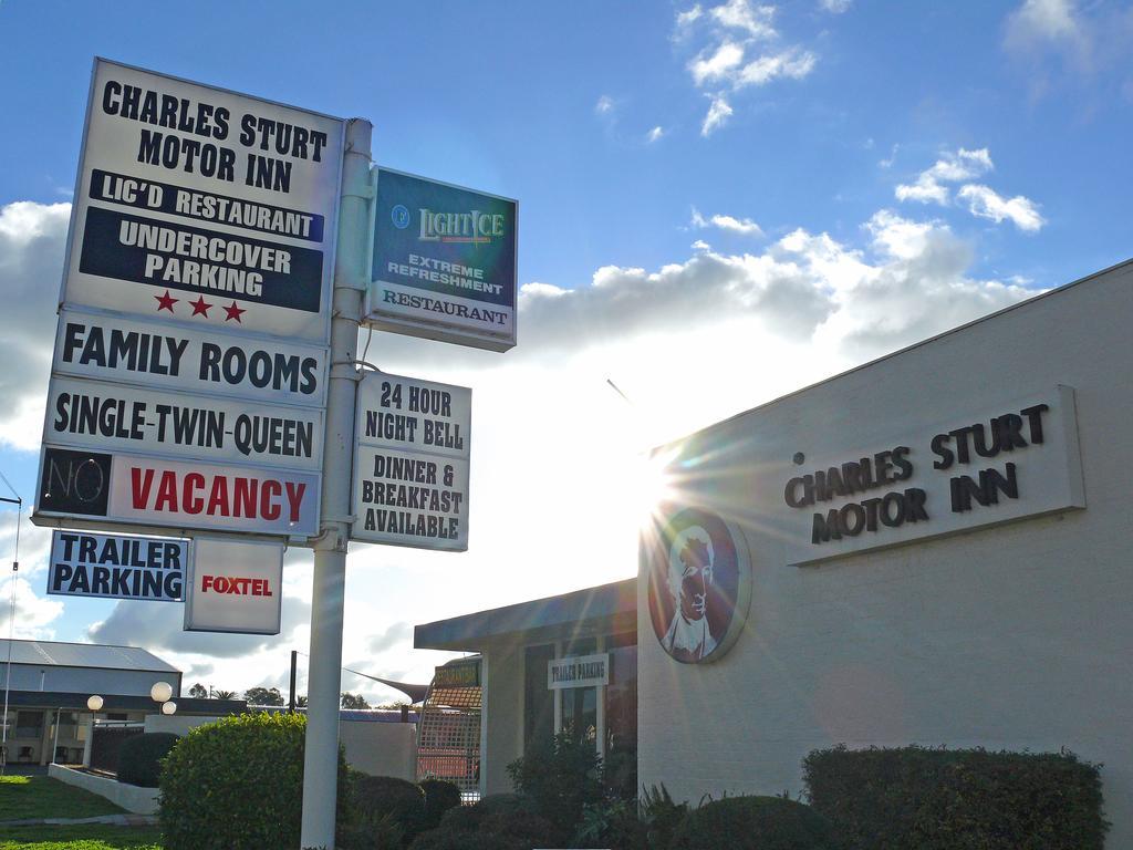Charles Sturt Motor Inn West Wyalong Zewnętrze zdjęcie